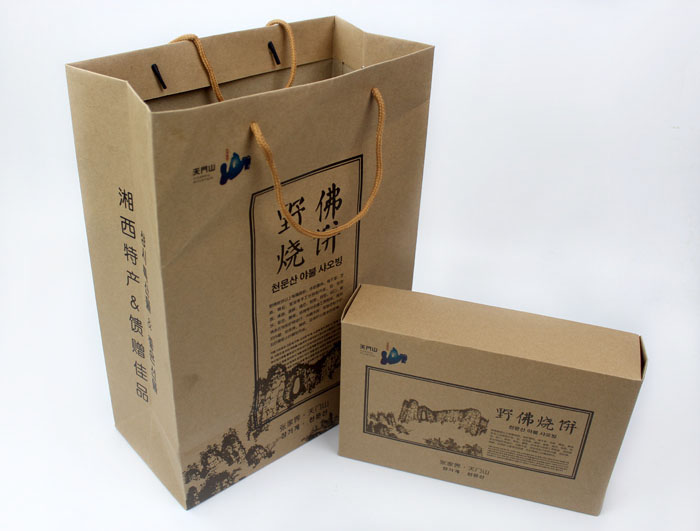 這樣原汁原味土特產(chǎn)禮品盒+手提袋套裝你也想要嗎？快來長沙印刷廠日大彩印定制！